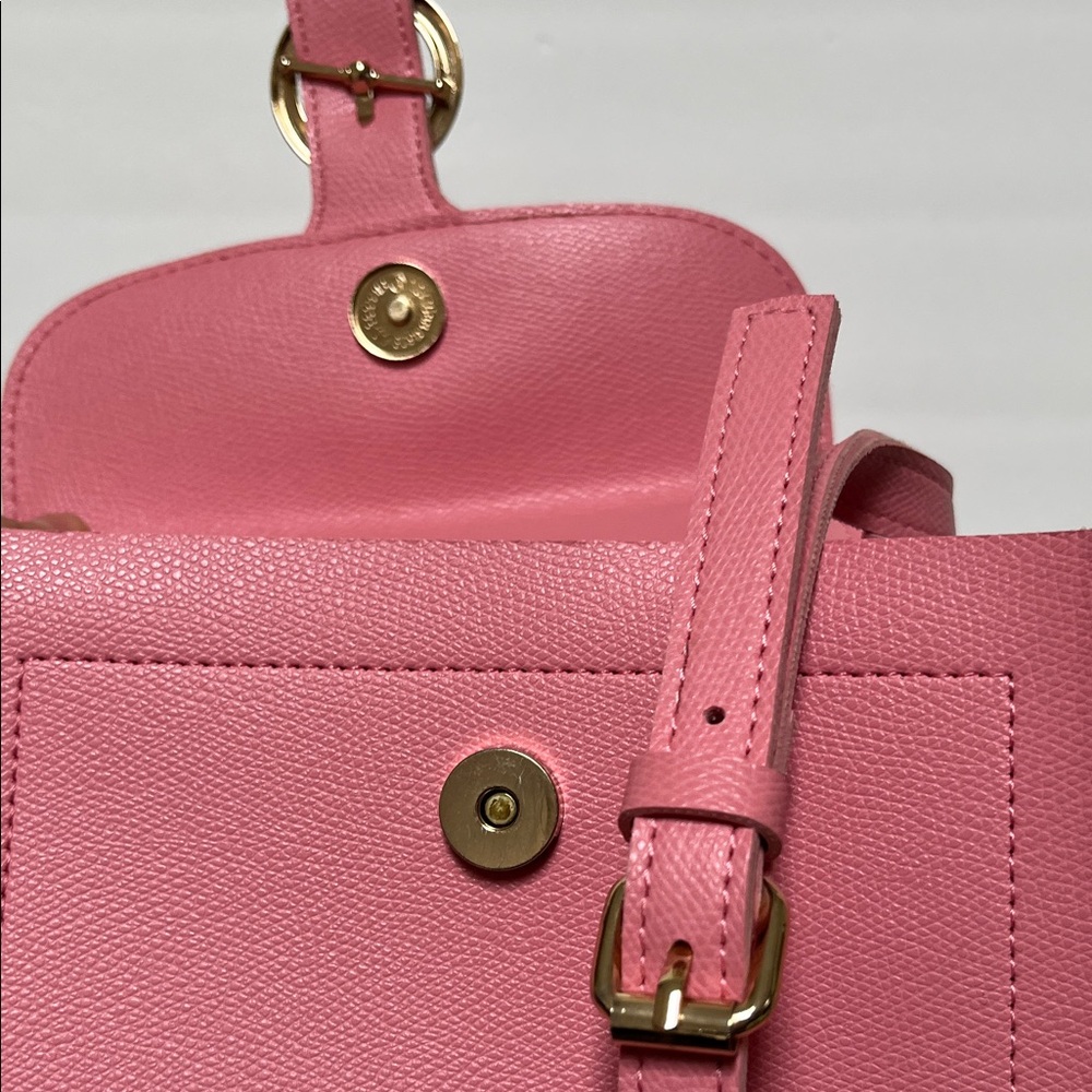 Structured Pink Crossbody Bag with Gold Ring Detail - Picture 5 of 5
